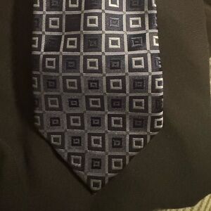 Men’s karaoke suits tie